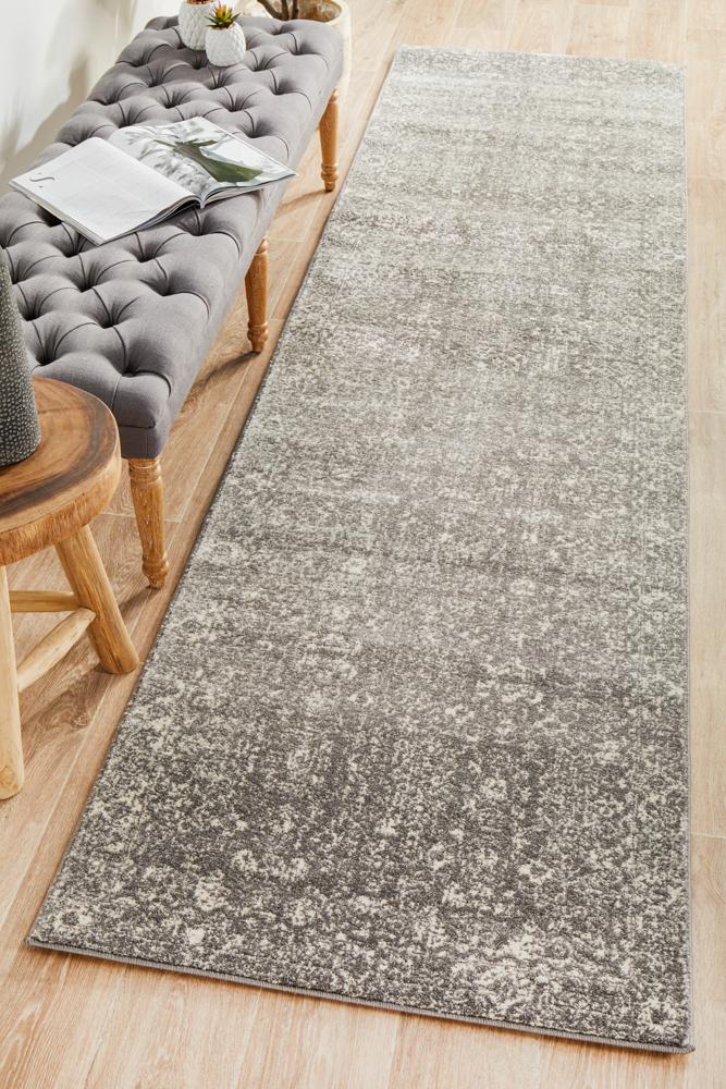 Evoke Pidgeon Grey Transitional Runner Rug